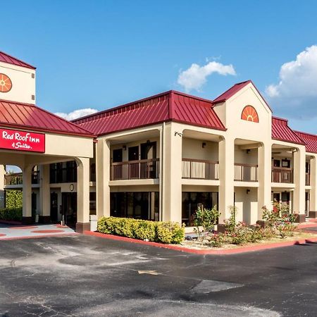 Red Roof Inn & Suites Clinton Exterior photo